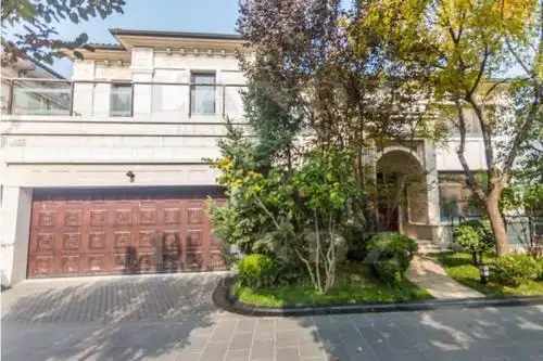 北四环独栋别墅 客厅挑高室内泳池 带商街颐和园西侧!