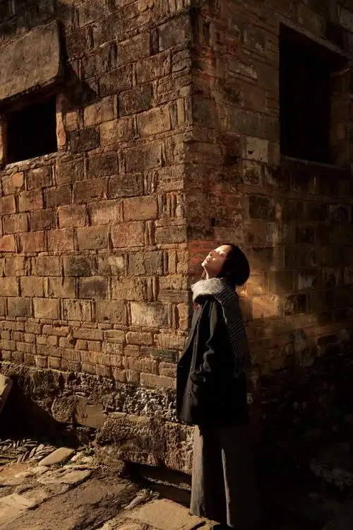 卜冠今瑶里古镇复古写真##卜冠今古镇文艺氛围感