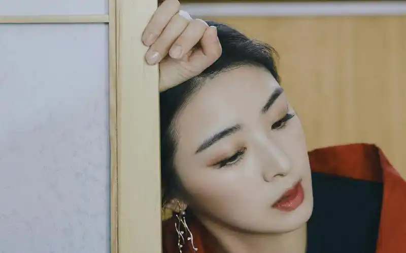 张含韵时尚魅力写真图片桌面壁纸高清大图预览1920x1200_大陆明星下载