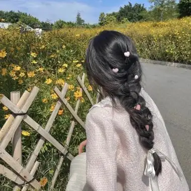 小众真人女生头像背影高清图片