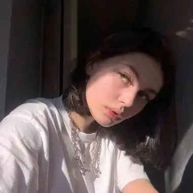 很清纯的欧美女生好看的头像合集2022全新很可爱的欧美女头合集