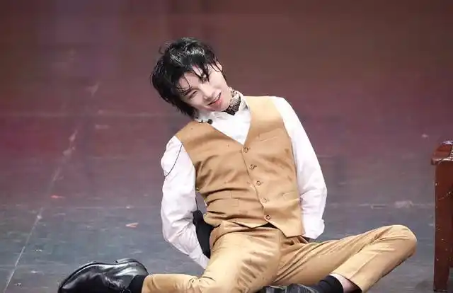 华晨宇新戏(华晨宇演的亲吻戏)-天晟网