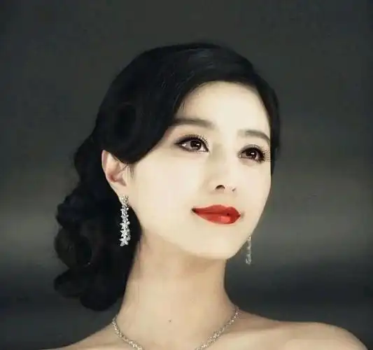 范冰冰的颜值真的太了!巅峰时期皮肤真的太好啦!