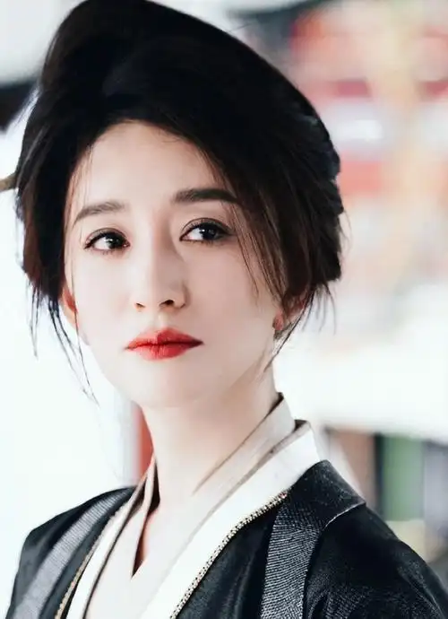 人前人后两副面孔,这一次,48岁李小冉的"真面目"彻底藏不住了