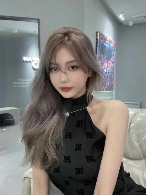 新染的奶茶灰金色我太爱了