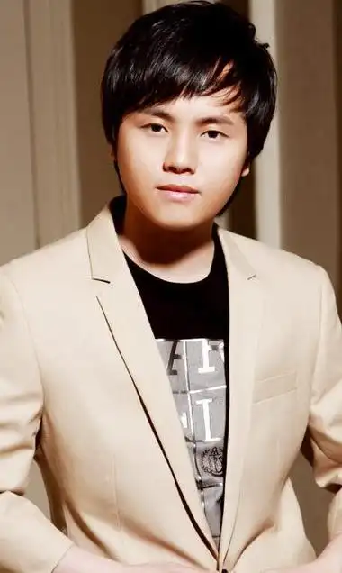 不忘初心追梦音乐 郑源积极备战演唱会