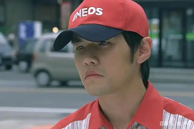 《头文字d》秋名山车神,年轻时是真帅,有颜值有梦想!