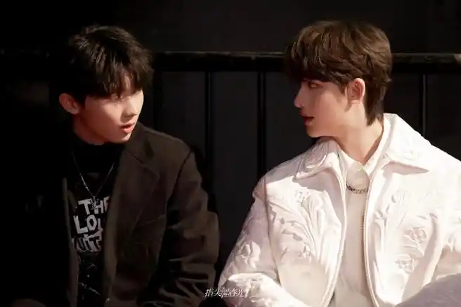 祺鑫超话#微博音乐盛典红毯#真帅呀 两位!