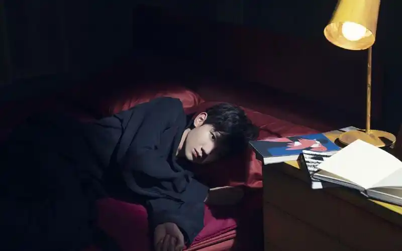 王源最新mv帅气图片桌面壁纸