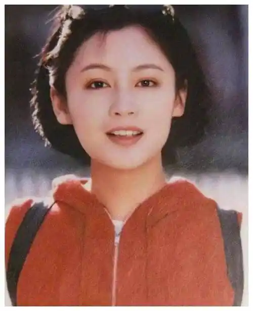 大陆第一美人,因美爆红,"招惹"陈凯歌后退圈,如今55岁的她_陈红_女性