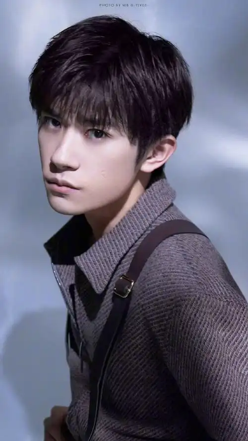 tfboys眼部特写##易烊千玺十稔终章皆成序