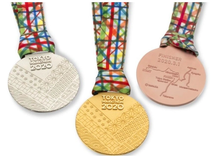 东京马拉松奖牌亮相 将给有需要的参赛者发口罩