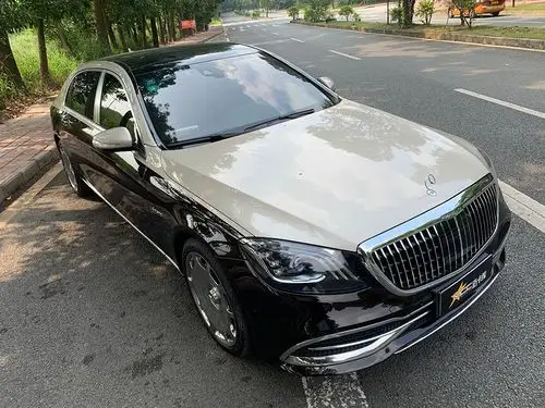 迈巴赫s400改装迈巴赫s680,文石银 红宝石黑双拼色