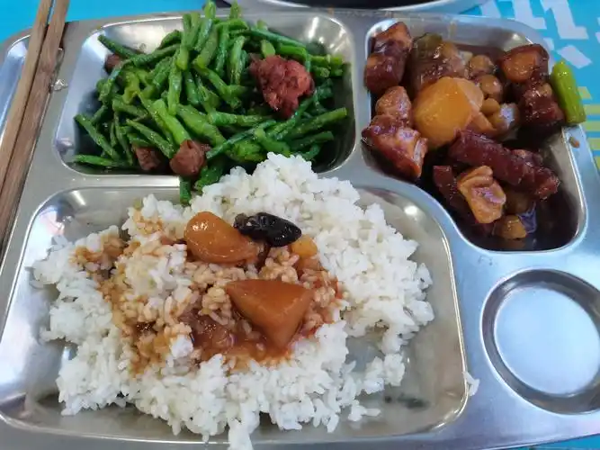 大学食堂饭为什么这么难吃