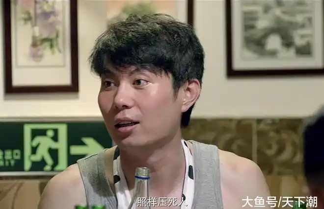 艾伦一心不想做大春但他偏偏干着糊涂事