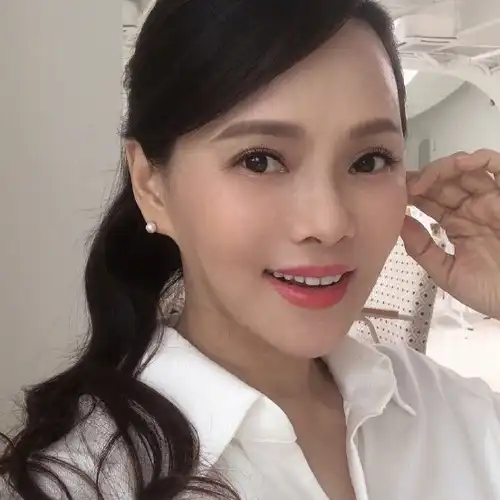 50岁的伊能静如何做到充满少女感的?