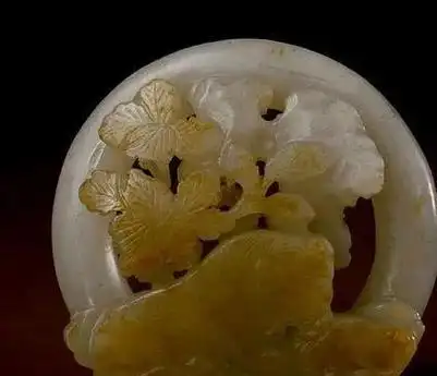 古仿玉是宋代经济发展的载体同时为仿古玉器的发展奠定了基础