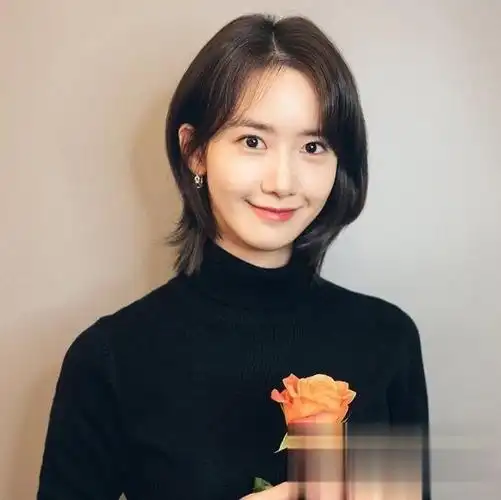 女星短发造型谁的最好看林允儿层次短发俐落率性韩素希s型外翻卷短发