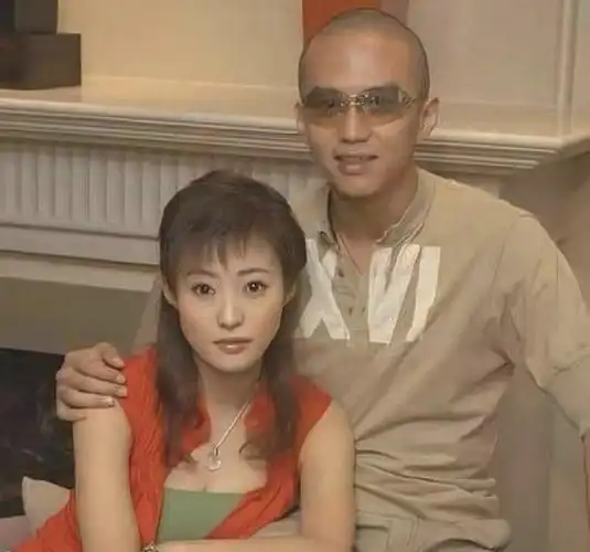 男明星的前任vs现任对比,黄晓明眼光始终如一,邓超两任差太多