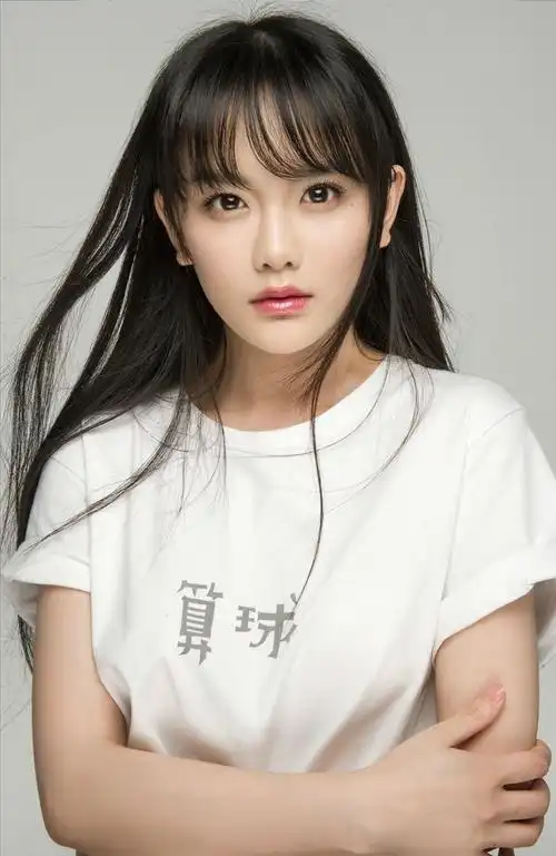 新一代的宅男纯情女神南笙