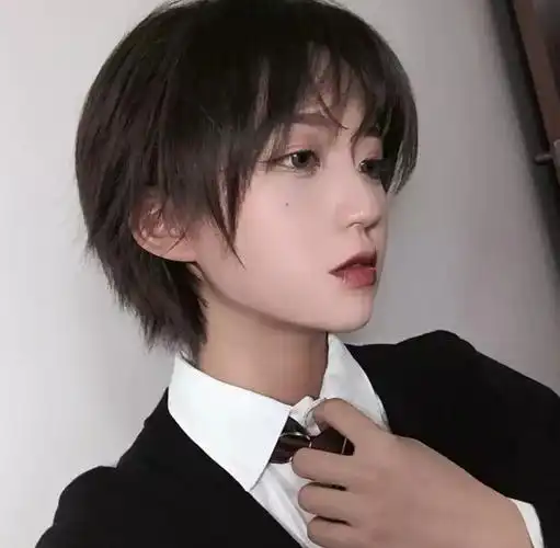 迷人wang男头女头短发小姐姐