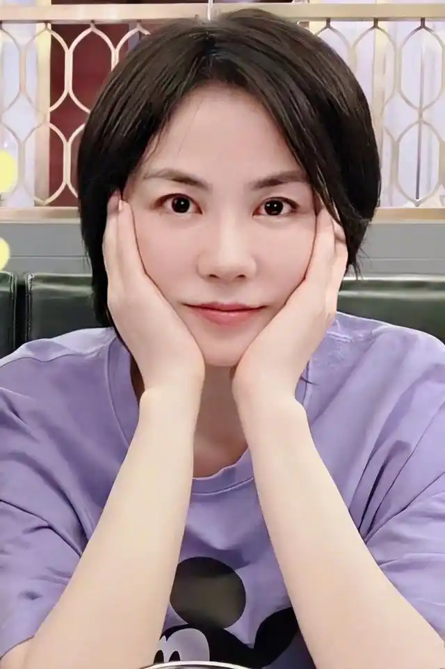 天后王菲也变脸了近照曝光眼部不自然法令纹严重和之前判若两人