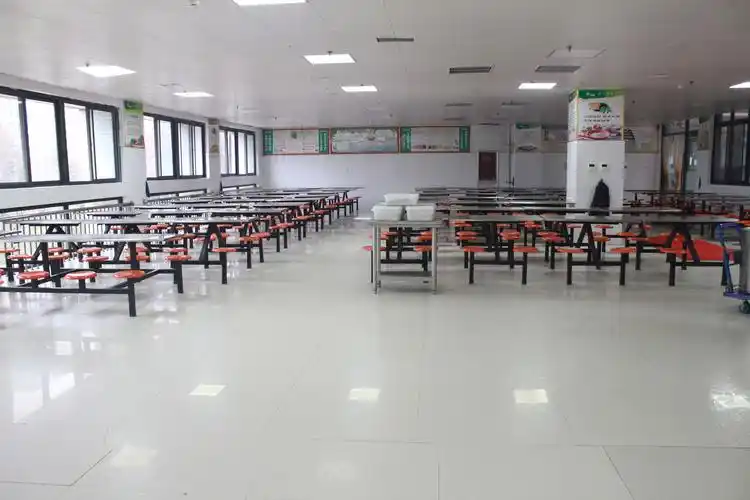 "家的味道,用爱陪餐"——走进郑州市华夏中学学校食堂