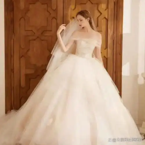 跟了孟佳宁七年,他说腻了,转身找了更年轻娇嫩的女孩儿.