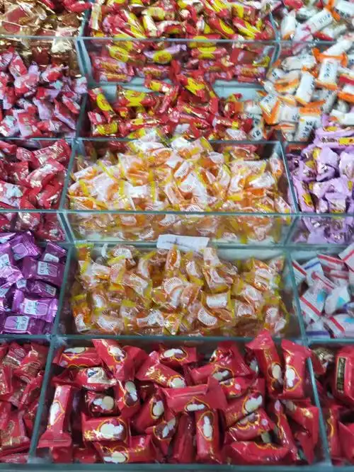 年货糖果 硬糖软糖 巧克力 牛奶糖 婚宴糖果散装称重地摊展会批发