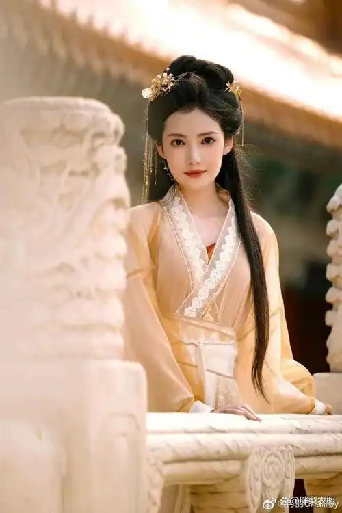 看了这么多古装造型,才发现,造型好看与否,关键在于"发型"