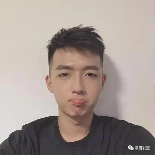 适合夏季剪的4款男生"两边铲短"发型,剪完清爽又帅气,值得一试|刘海