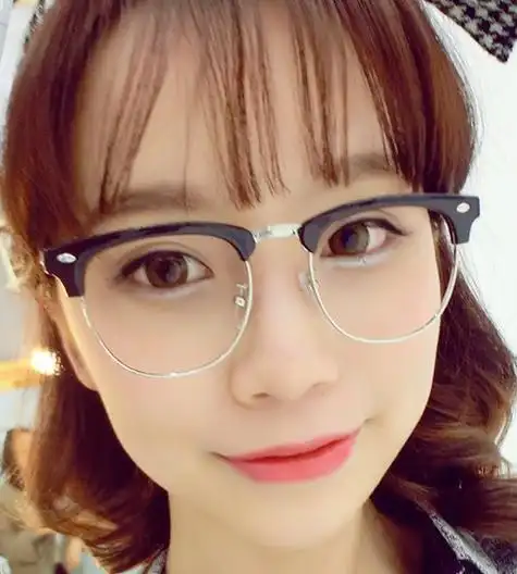 戴眼镜的女生适合什么发型,可以扫一扫脸型配发型_女生扫一扫脸型配