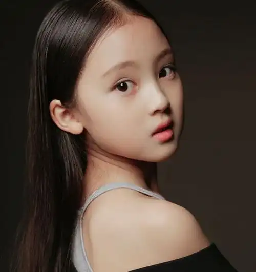 被誉为"小刘亦菲"的张婉儿,网友称她像个老戏骨!