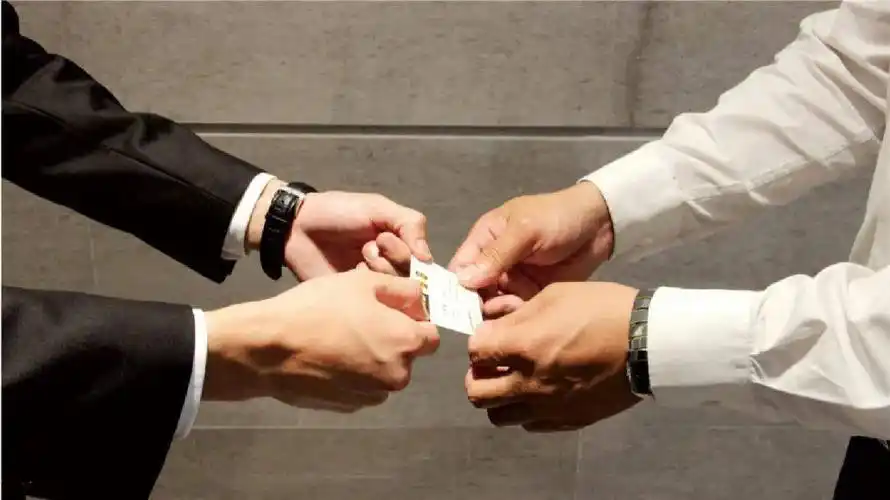 精英充电站房产经纪人标准服务之必备的基本礼仪