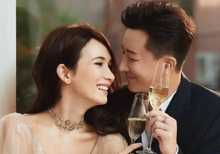 曾经最红的亚洲男子天团,如今3人退出2人结婚还有人星途黯淡_韩庚