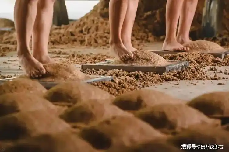 斟知酌见 | 酱酒酿造之12987密码_下沙_工艺_高温