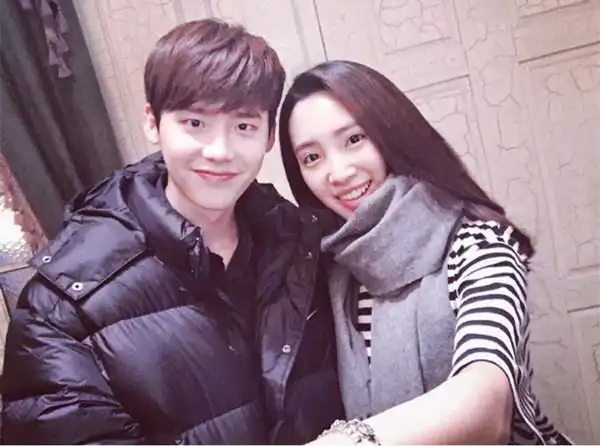 夏天cici将赴巴黎时装周男神李钟硕暖心助阵