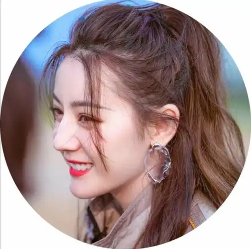 热巴圆框头像,了解下