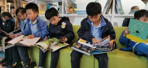 我是一名爱阅读的小学生,读书伴我成长!