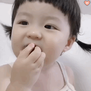 萌娃丸子妹表情包动图