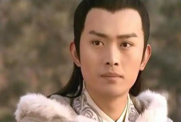 黄海冰是一位著名的演员,曾经出演过很多经典的武侠剧和古装剧,如