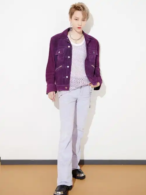 相关专题:你可能感兴趣的文章刘雨昕是男是女 刘雨昕身高[ 查看全部 ]