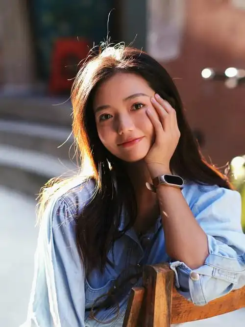 从小喜欢在室外玩 就被人说我皮肤黑在医院工作几年基本没怎么晒太阳