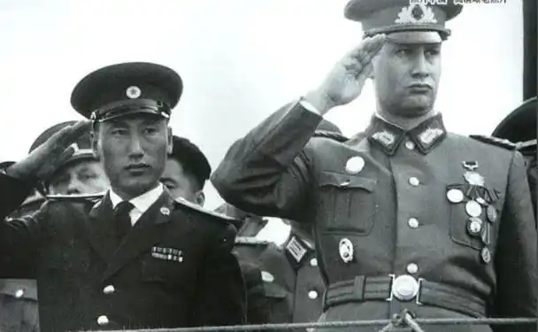 他主持东德情报部门35年退休后拒美国百万报酬不干出卖人的事