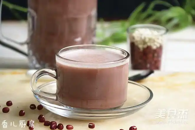 玫瑰红豆薏米汁