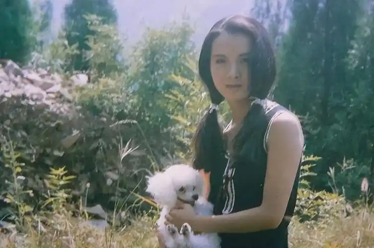 回顾师小红老婆谢兰一场车祸定情婚后生一子日子过得有滋味