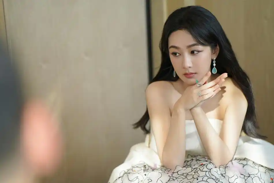 张艺谋《主角》将拍,争角大战开启,杨紫或有望出演女主太惊喜!