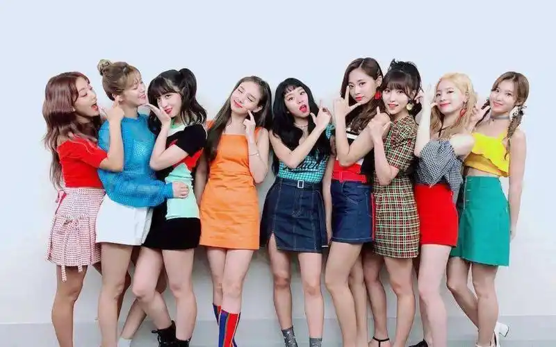 韩国的美女舞团这舞蹈太嗨了