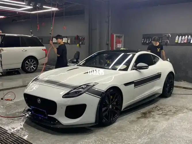 捷豹ftype赛道版很帅了