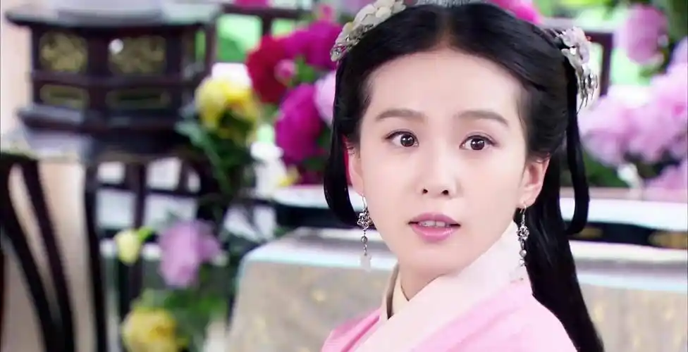 古装剧中的仙系美人,来看这8位女明星,感受一下美颜暴击_扮相_女神